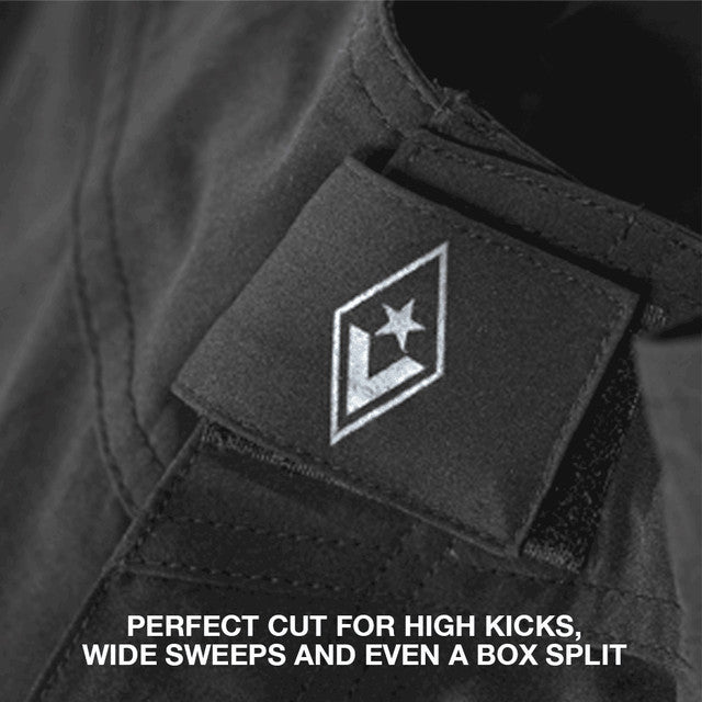 STEALTH 1 HYBRID FIGHT SHORTS - BLACK/BLACK - Revgear Europe