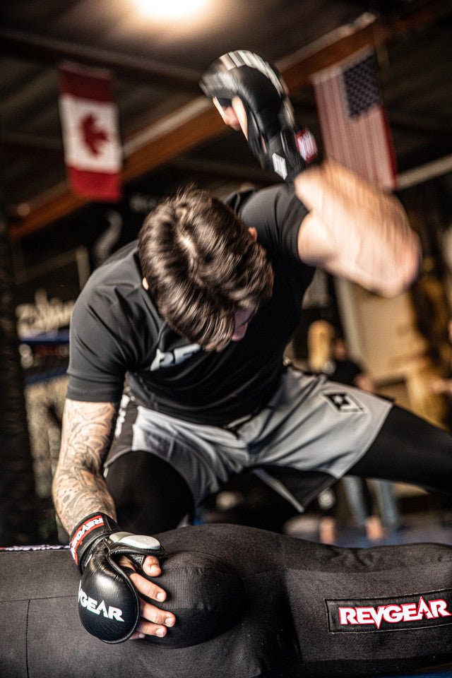 STEALTH 1 HYBRID FIGHT SHORTS - GREY/BLACK - Revgear Europe